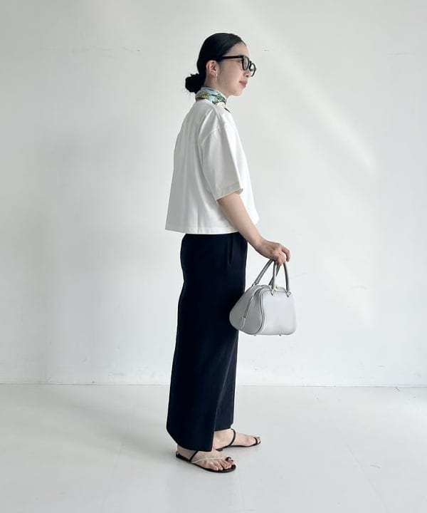 佐藤 美樹さんの「BEAMS WOMEN｜スタイリスト佐藤佳菜子 × SLOANE × Demi-Luxe BEAMS / 別注 ショートTシャツ」を使ったコーディネート