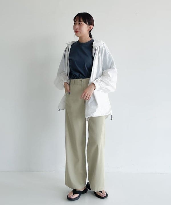 cammyさんの「BEAMS WOMEN｜Demi-Luxe BEAMS / セミワイド ストレート パンツ」を使ったコーディネート
