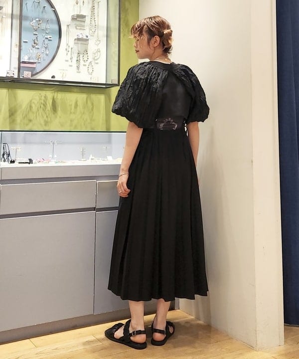 saori KATOさんの「BEAMS WOMEN｜Ray BEAMS / シフォン アーム ボレロ」を使ったコーディネート