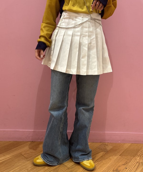 佐々木 南美さんの「BEAMS WOMEN｜FRED PERRY &times; Ray BEAMS / 別注 Skirt」を使ったコーディネート