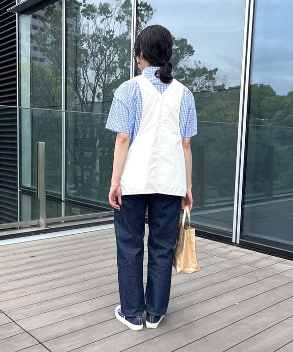 しもつまさんの「BEAMS WOMEN｜BEAMS BOY / イレギュラー カット バンダナ」を使ったコーディネート