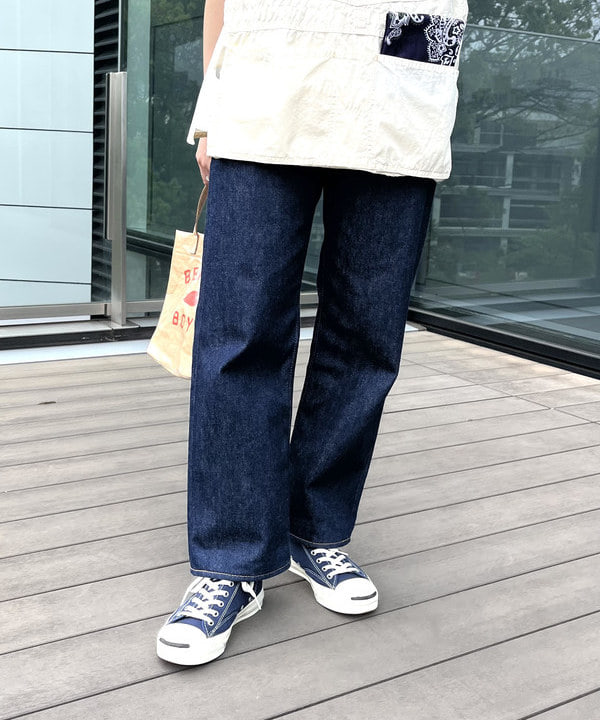 しもつまさんの「BEAMS WOMEN｜BEAMS BOY / イレギュラー カット バンダナ」を使ったコーディネート