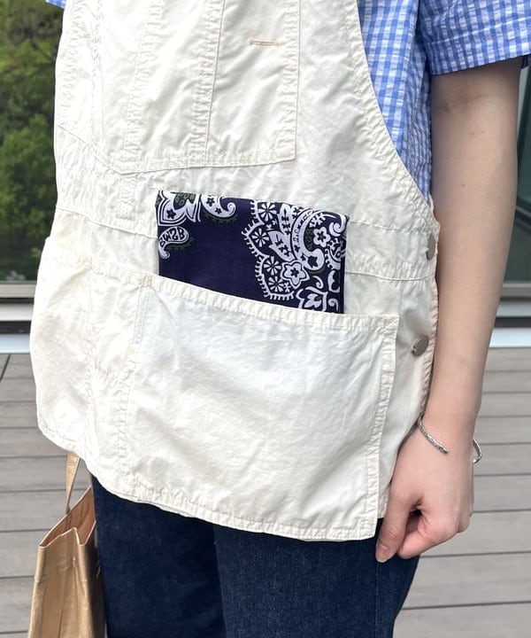 しもつまさんの「BEAMS WOMEN｜BEAMS BOY / イレギュラー カット バンダナ」を使ったコーディネート
