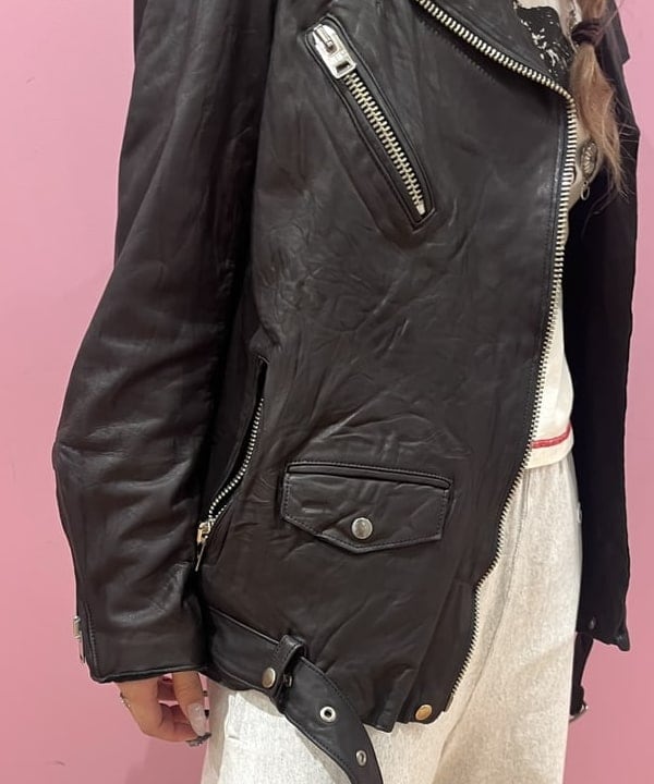 コスゲさんの「BEAMS WOMEN｜sisii / new ダブル ライダース 」を使ったコーディネート