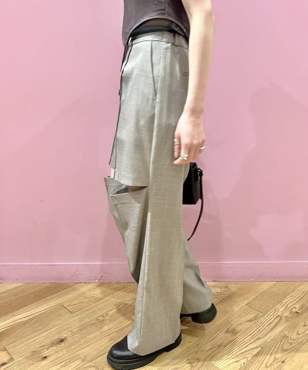 椎葉 未琴さんの「BEAMS WOMEN｜Ray BEAMS / フロント カットアウト パンツ」を使ったコーディネート