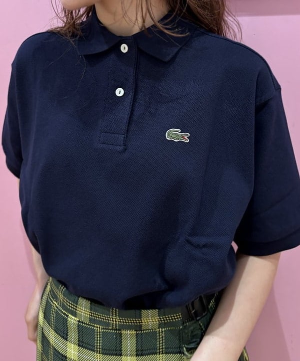 佐々木 南美さんの「BEAMS WOMEN｜CASIO / デジタルゴールド ミニ」を使ったコーディネート