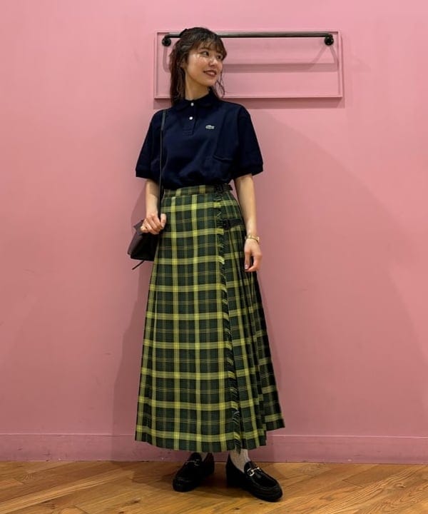 佐々木 南美さんの「BEAMS WOMEN｜CASIO / デジタルゴールド ミニ」を使ったコーディネート