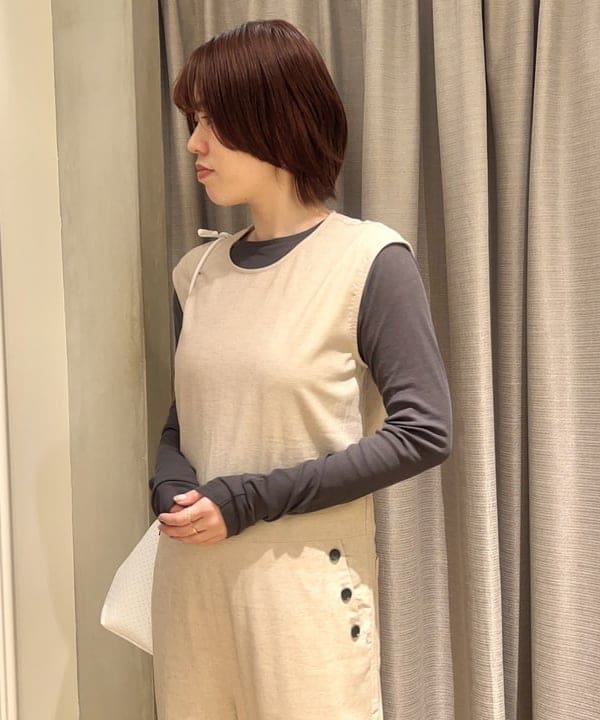 岡 妃呂美さんの「BEAMS WOMEN｜NOMADIS / LIEN イントレチャート  バッグ」を使ったコーディネート