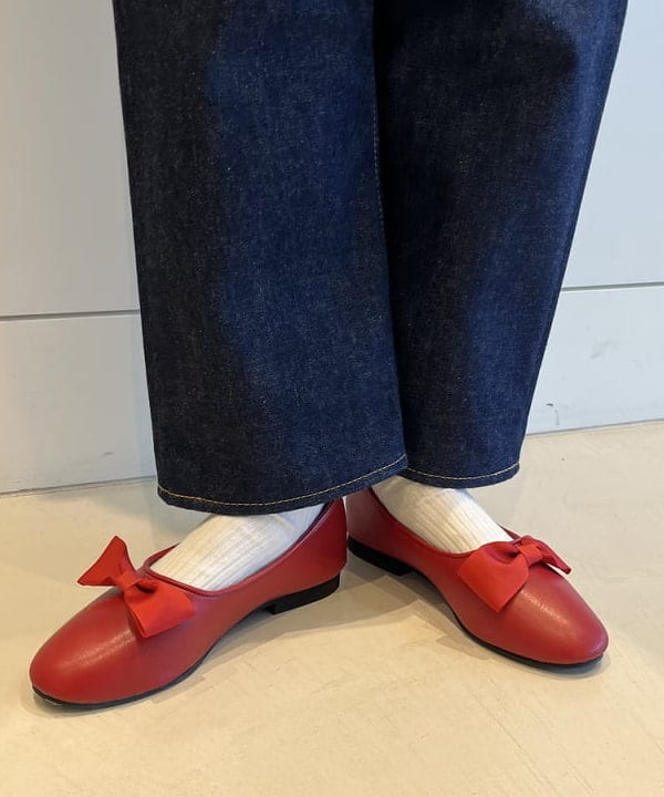 ミナミマリコさんの「BEAMS WOMEN｜BEAMS BOY / ミリタリー リブ ロングソックス」を使ったコーディネート