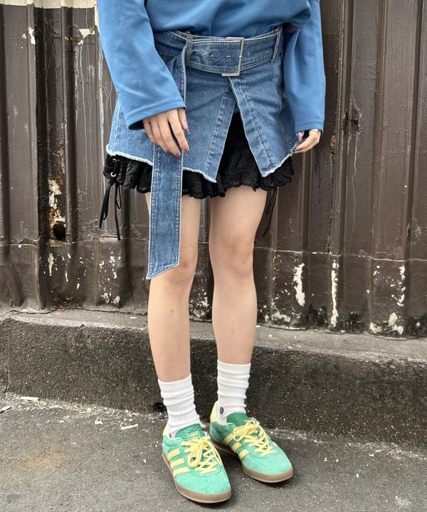 シミズ ネネさんの「BEAMS WOMEN｜Ray BEAMS / デニム ビスチェ」を使ったコーディネート