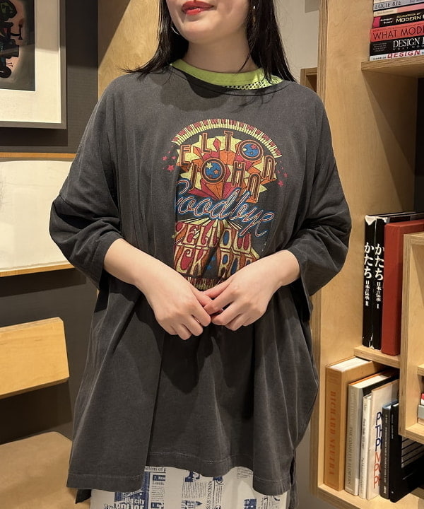 タキグチ アカネさんの「BEAMS WOMEN｜BEAMS BOY / メッシュ リンガー ショートスリーブ Tシャツ」を使ったコーディネート