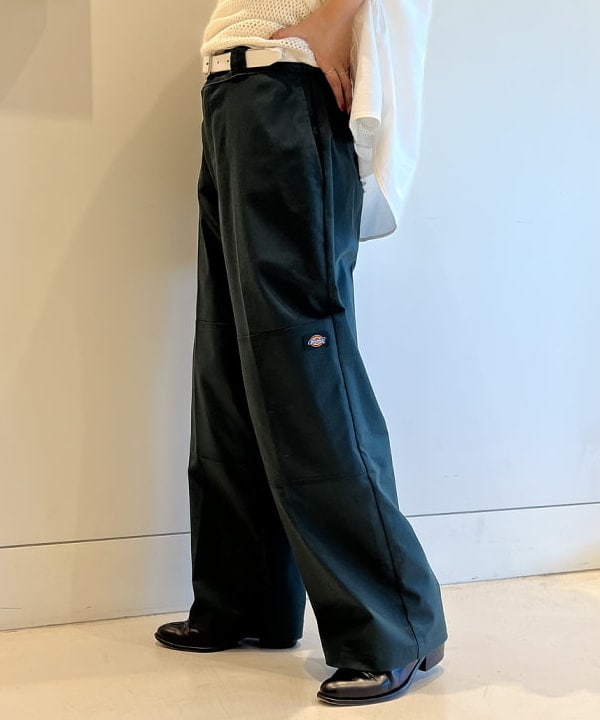 ミナミマリコさんの「BEAMS WOMEN｜BEAMS BOY / アンティーク ヘアクリップ」を使ったコーディネート