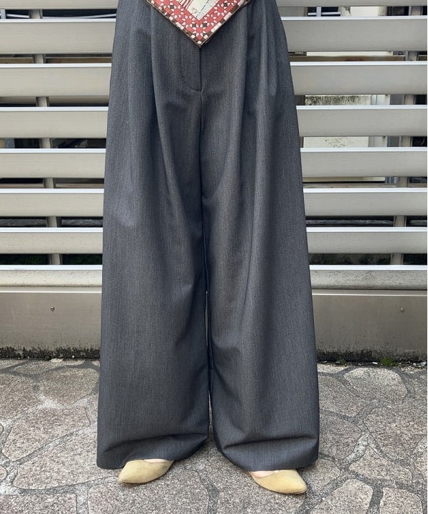 中川　ゆららさんの「BEAMS WOMEN｜テレコ リブ クルーネック トップス」を使ったコーディネート