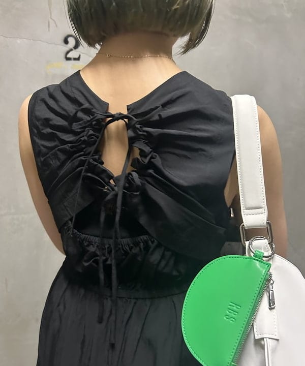 仙田 こころさんの「BEAMS WOMEN｜▲Dr.Martens / VOSS II QUAD サンダル」を使ったコーディネート