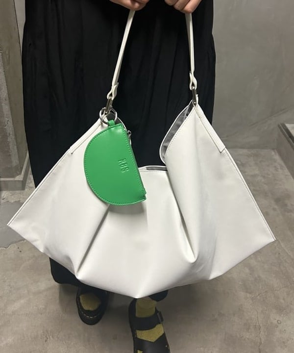 仙田 こころさんの「BEAMS WOMEN｜▲Dr.Martens / VOSS II QUAD サンダル」を使ったコーディネート