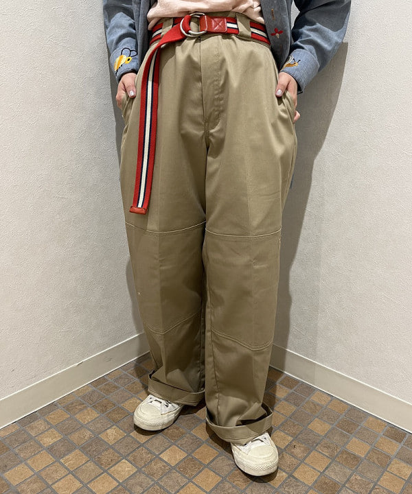 るーたまさんの「BEAMS WOMEN｜Dickies × BEAMS BOY / 別注 ワイド ダブルニー パンツ」を使ったコーディネート