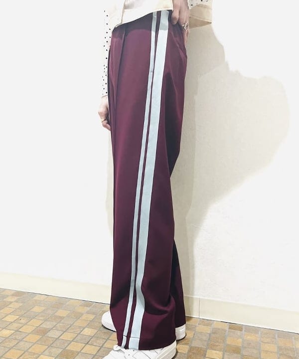 ひるてぃさんの「BEAMS WOMEN｜Ray BEAMS / 配色ステッチ シアー シャツ」を使ったコーディネート