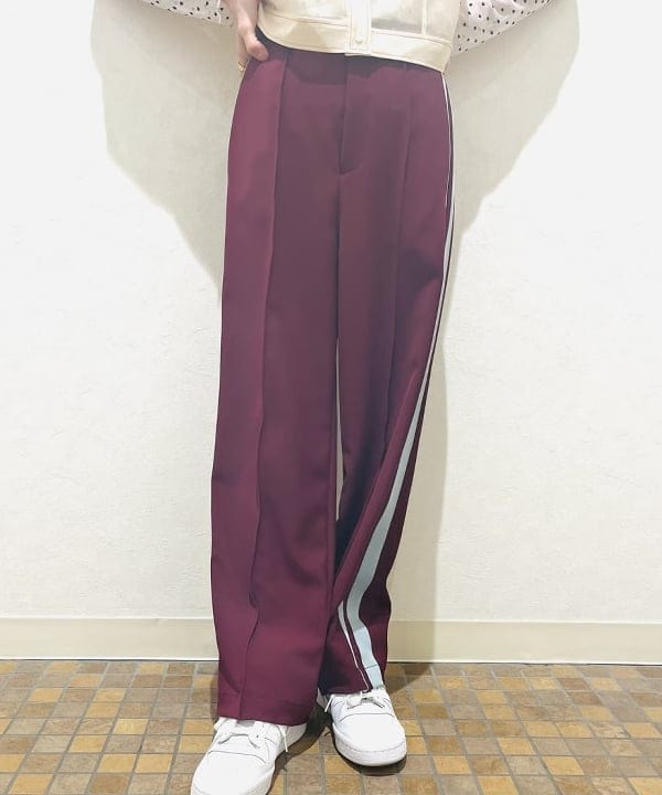 ひるてぃさんの「BEAMS WOMEN｜Ray BEAMS / 配色ステッチ シアー シャツ」を使ったコーディネート