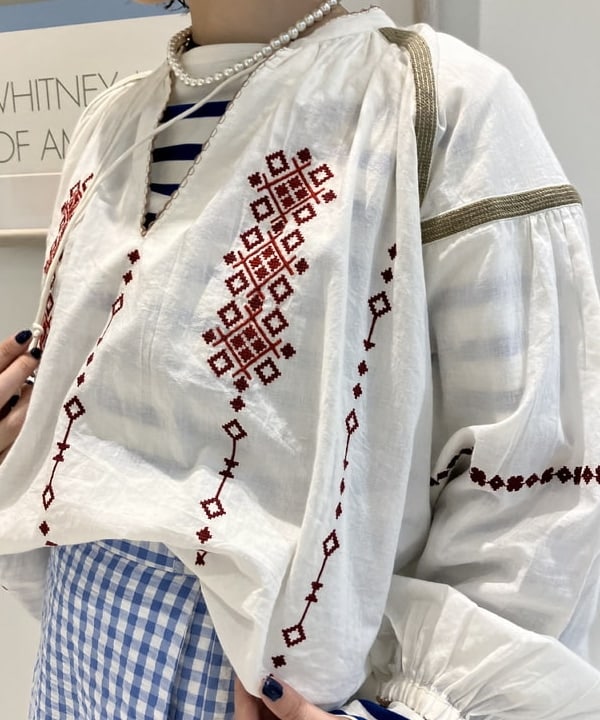 小原 もこさんの「BEAMS WOMEN｜ナバルボーダー ビッグ ボートネック カットソー」を使ったコーディネート