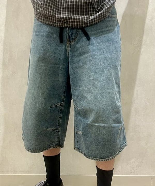 トラ吉さんの「BEAMS WOMEN｜BEAMS / ダブルポケット ベスト」を使ったコーディネート