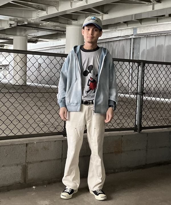 ホサカさんの「BEAMS WOMEN｜BEAMS / ヴィンテージライク フェード フルジップフーディ」を使ったコーディネート