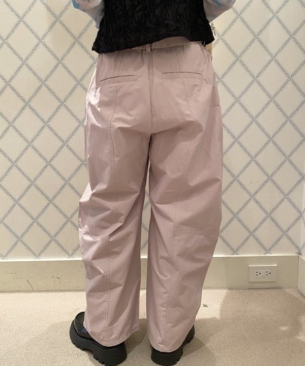 マツド ユメカさんの「BEAMS WOMEN｜Ray BEAMS / タック バルーン パンツ」を使ったコーディネート
