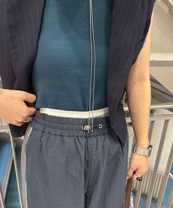 もえのさんの「BEAMS WOMEN｜I Hate Monday / flower lace ストッキング white」を使ったコーディネート