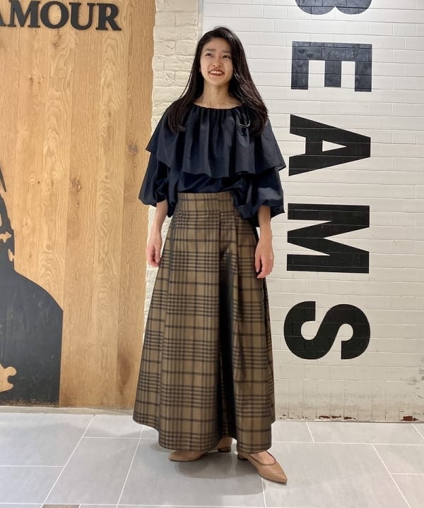 五十峯 さよさんの「BEAMS WOMEN｜ドルマン ボリューム プルオーバー」を使ったコーディネート