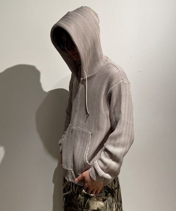 佐藤 大斗さんの「BEAMS WOMEN｜orSlow × BEAMS / 別注 SUPER DAD’S CAMO SHORTS」を使ったコーディネート