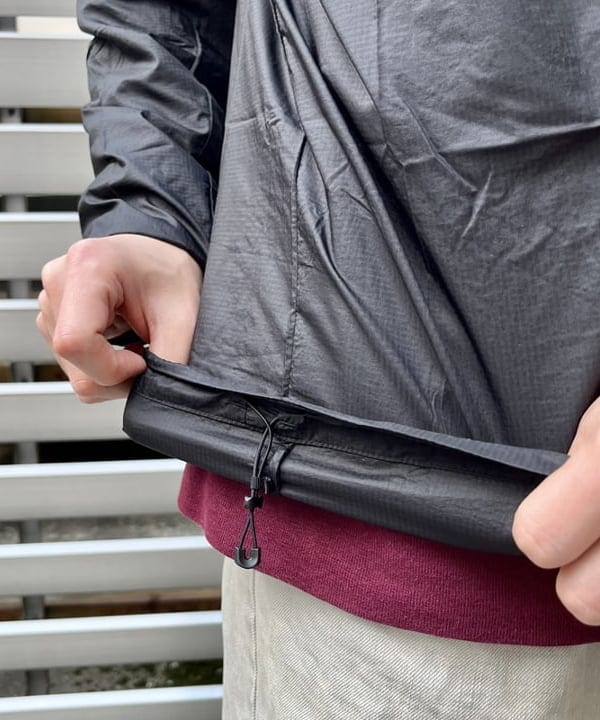 高遠 恒巳さんの「BEAMS WOMEN｜patagonia / フーディニ ジャケット」を使ったコーディネート