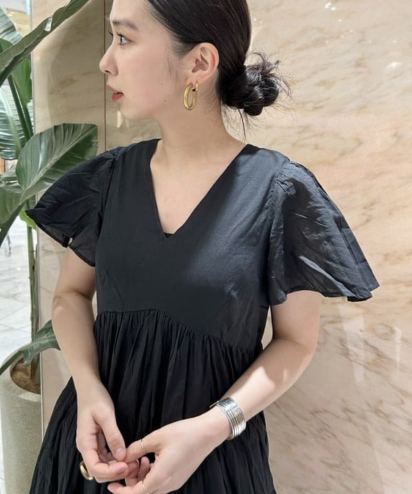 佐藤 美樹さんの「BEAMS WOMEN｜MARIHA / 別注 エンジェルのワンピース」を使ったコーディネート