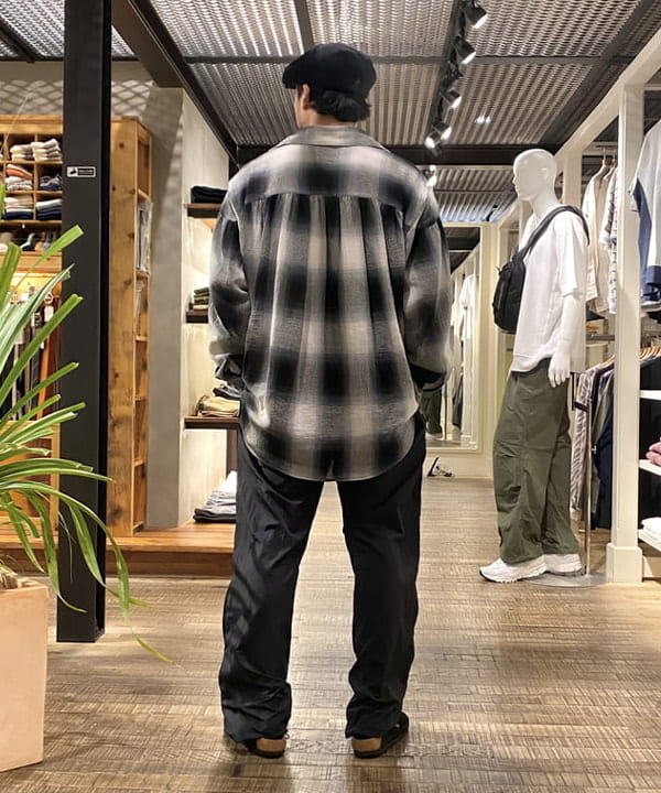 平井 利空さんの「BEAMS WOMEN｜BIRKENSTOCK / Boston BLACK」を使ったコーディネート