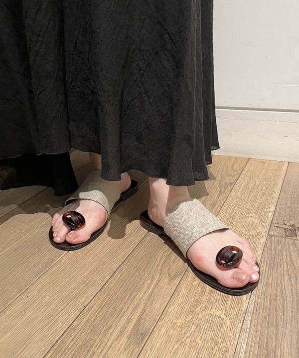 makita mikaさんの「BEAMS WOMEN｜LAOCOONTE / VALEN サンダル」を使ったコーディネート