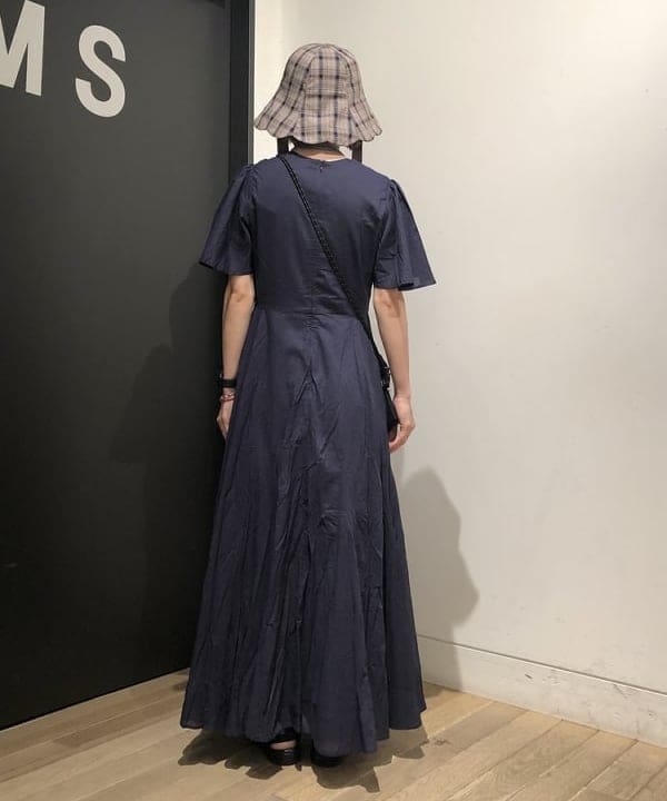 おはぎ(萩原)さんの「BEAMS WOMEN｜【別注】MARIHA / せせらぎのワンピース」を使ったコーディネート