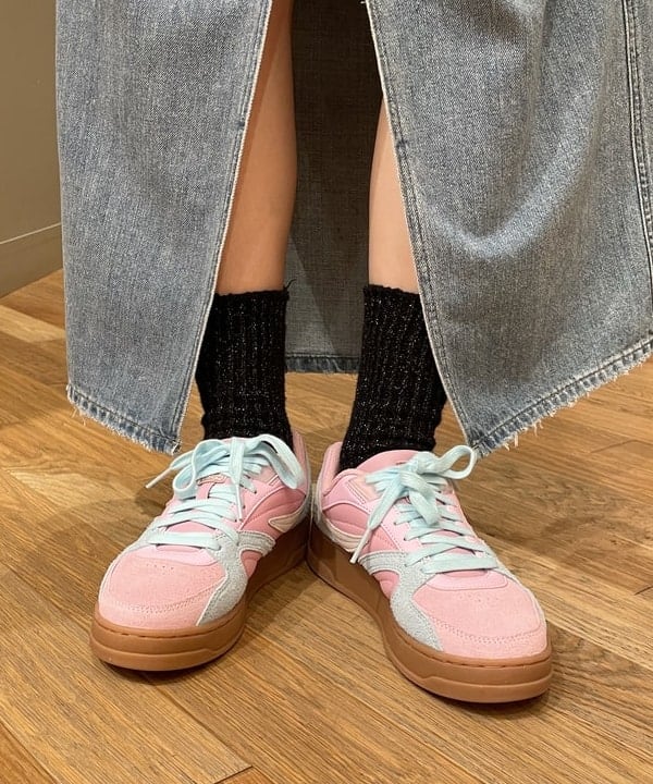 サカサイスズカさんの「BEAMS WOMEN｜FILA × Ray BEAMS / 別注 40-LOVE ポロシャツ」を使ったコーディネート