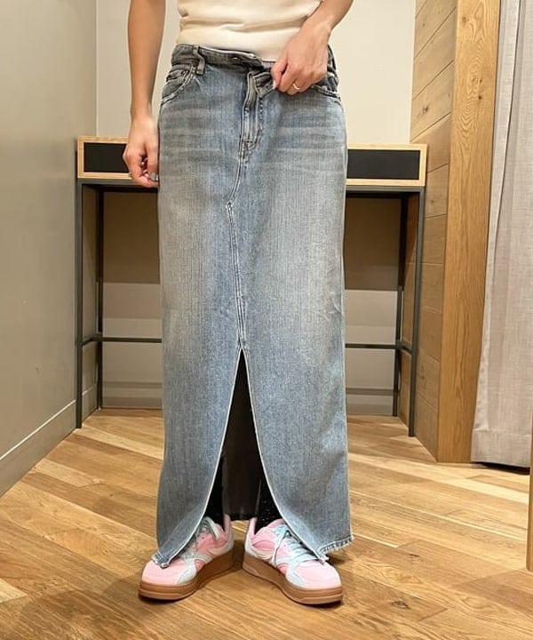サカサイスズカさんの「BEAMS WOMEN｜FILA × Ray BEAMS / 別注 40-LOVE ポロシャツ」を使ったコーディネート
