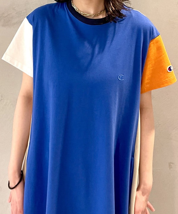 笠井 祐希さんの「BEAMS WOMEN｜Champion / 別注 ショートスリーブ Aライン ワンピース」を使ったコーディネート