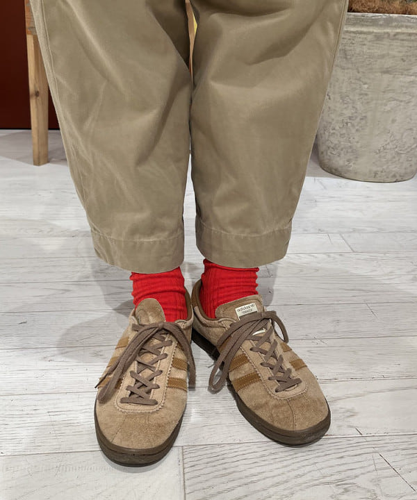 クロサワさんの「BEAMS WOMEN｜BUZZ RICKSON'S &times; BEAMS BOY / チノパンツ」を使ったコーディネート