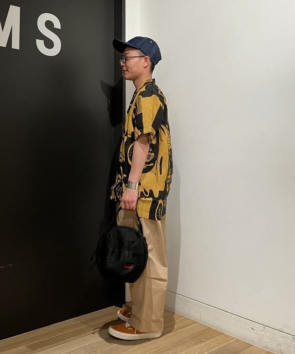 土田 達也さんの「BEAMS WOMEN｜BRIEFING &times; BEAMS BOY / 別注 ヘルメット バッグ」を使ったコーディネート