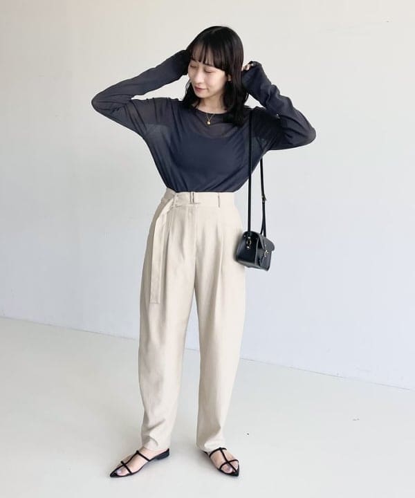 cammyさんの「BEAMS WOMEN｜Demi-Luxe BEAMS / 1タック ベルテッド パンツ」を使ったコーディネート