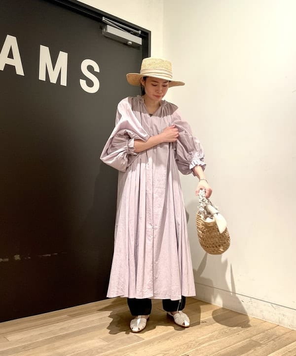 鈴木 亜美さんの「BEAMS WOMEN｜」を使ったコーディネート