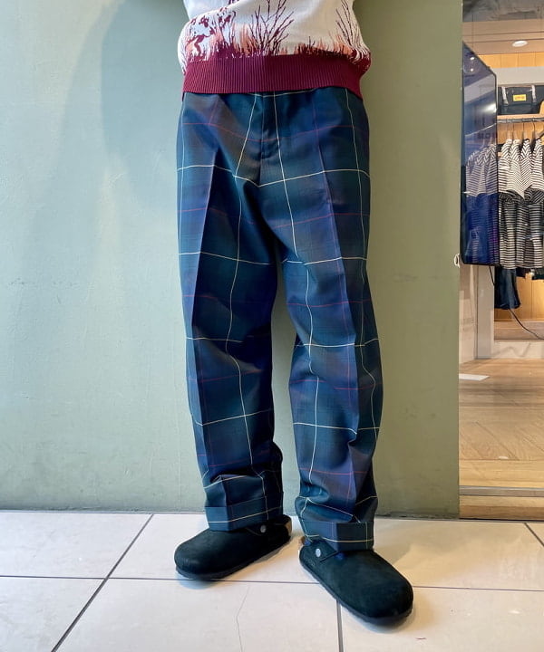 佐藤 大斗さんの「BEAMS WOMEN｜BIRKENSTOCK / Boston BLACK」を使ったコーディネート