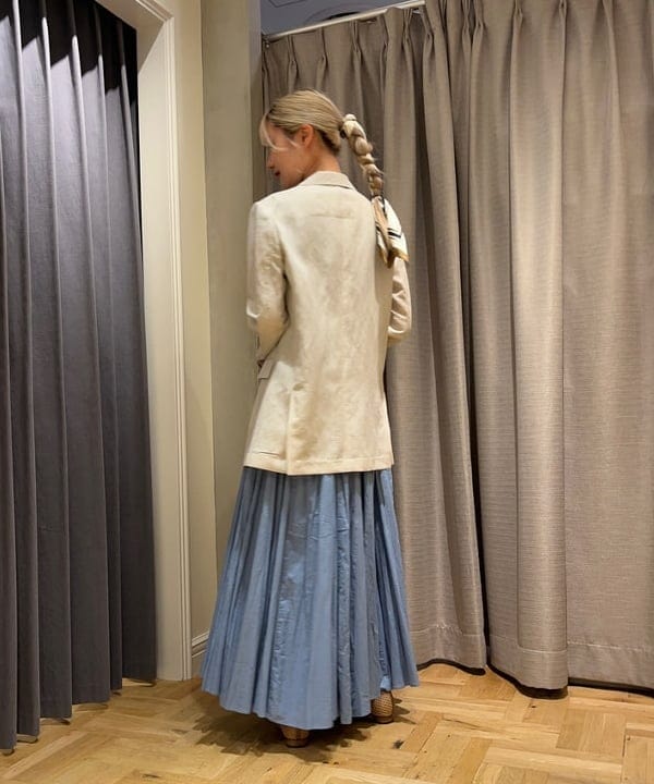 YUIさんの「BEAMS WOMEN｜【別注】MARIHA / 彗星 ソリッド ワンピース」を使ったコーディネート