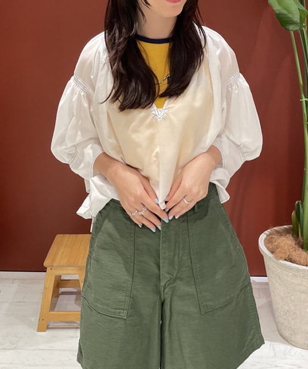 サカサイスズカさんの「BEAMS WOMEN｜maturely / Lawn Gather Stitch Smock」を使ったコーディネート