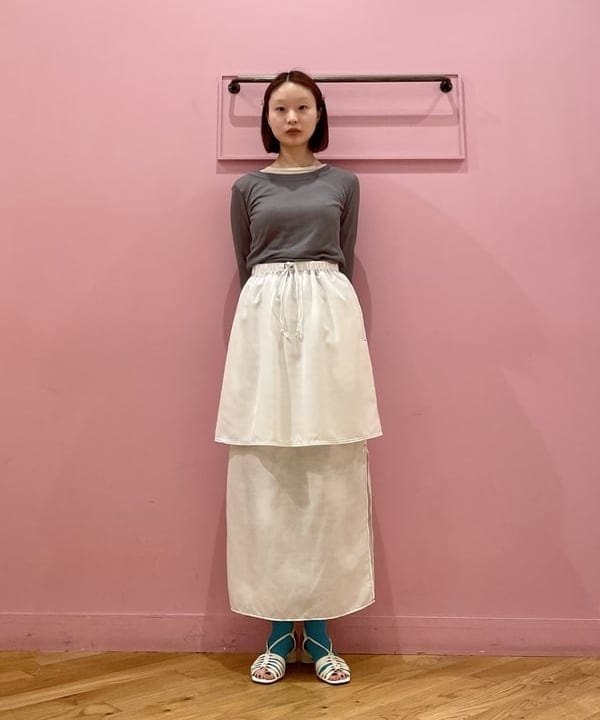水野 萌香さんの「BEAMS WOMEN｜maturely / Lawn Layard Stitch Skirt」を使ったコーディネート