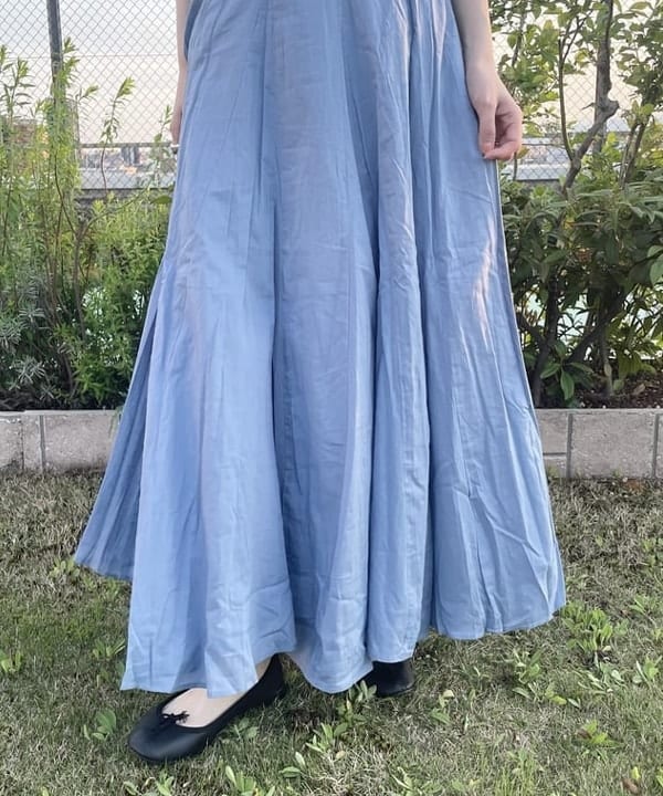 makita mikaさんの「BEAMS WOMEN｜【別注】MARIHA / 彗星 ソリッド ワンピース」を使ったコーディネート