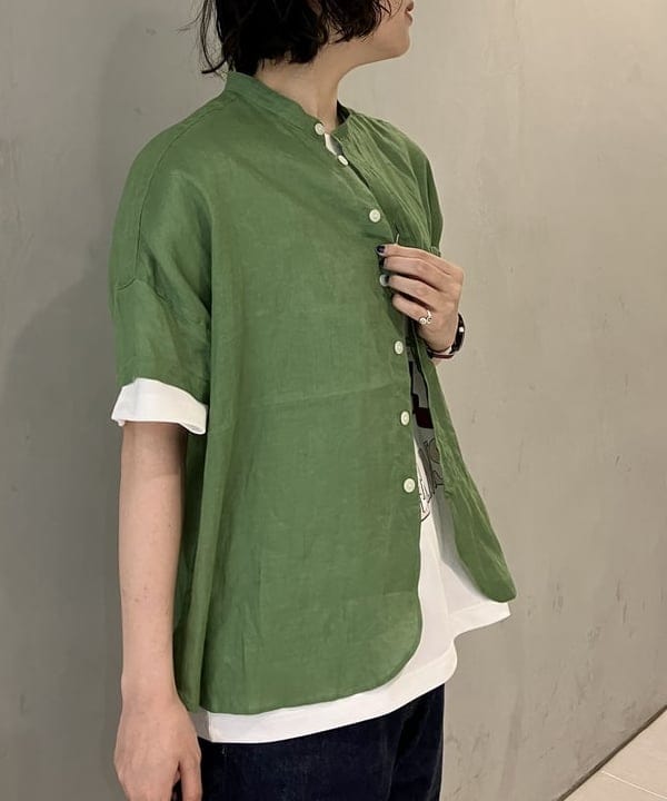 小原 もこさんの「BEAMS WOMEN｜BRIEFING &times; BEAMS BOY / 別注 ヘルメット バッグ」を使ったコーディネート