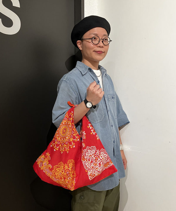 土田 達也さんの「BEAMS WOMEN｜BEAMS BOY / イレギュラー バンダナ バッグ」を使ったコーディネート