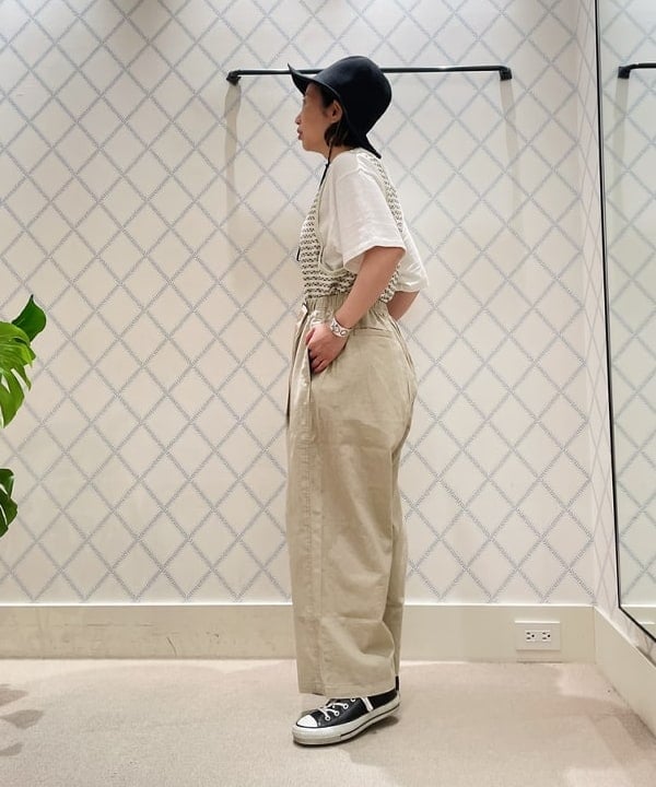 つぼさんの「BEAMS WOMEN｜WAREHOUSE & CO. / 別注 ステンシル13 Tシャツ」を使ったコーディネート