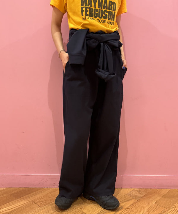 佐々木 南美さんの「BEAMS WOMEN｜ARC&rsquo;TERYX / MANTIS 2 Waist Pack」を使ったコーディネート